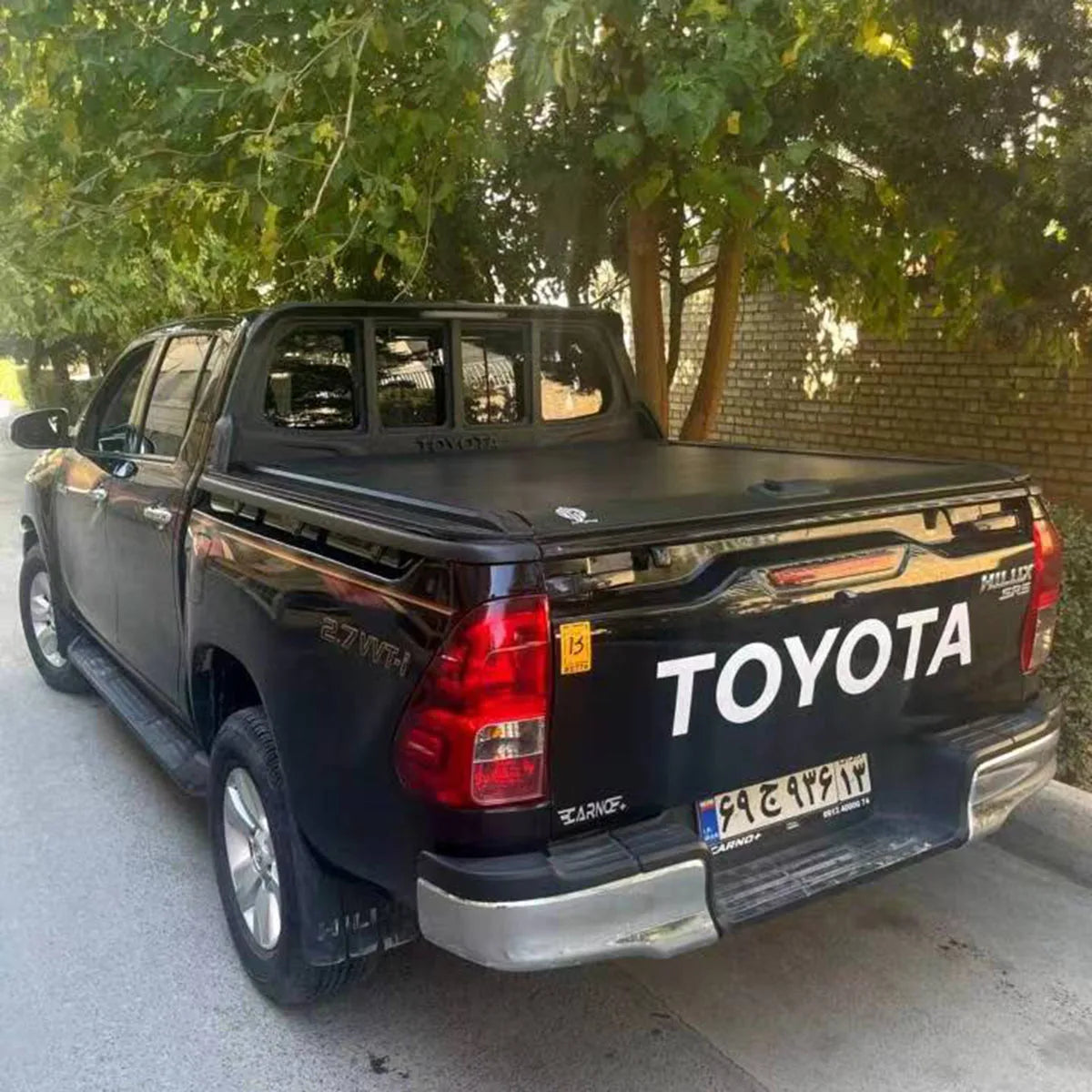 Zolionwil Manual Aluminium Roller Shutter Roller Lid Pickup Bed Cover for Toyota Hilux Revo Vigo Tiger Sr5 V6/v8 4wd