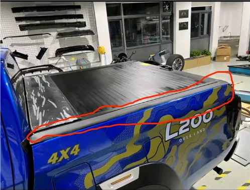 Pickup Triton Roll up Truck Bed Cover Retractable Roll Lid Hard Tonneau Cover for Toyota Hilux Gr Sport Honda Ridgeline Tacoma