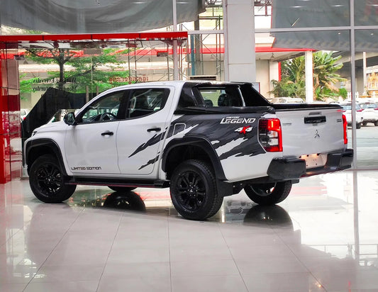 Pickup Triton Roll up Truck Bed Cover Retractable Roll Lid Hard Tonneau Cover for Toyota Hilux Gr Sport Honda Ridgeline Tacoma