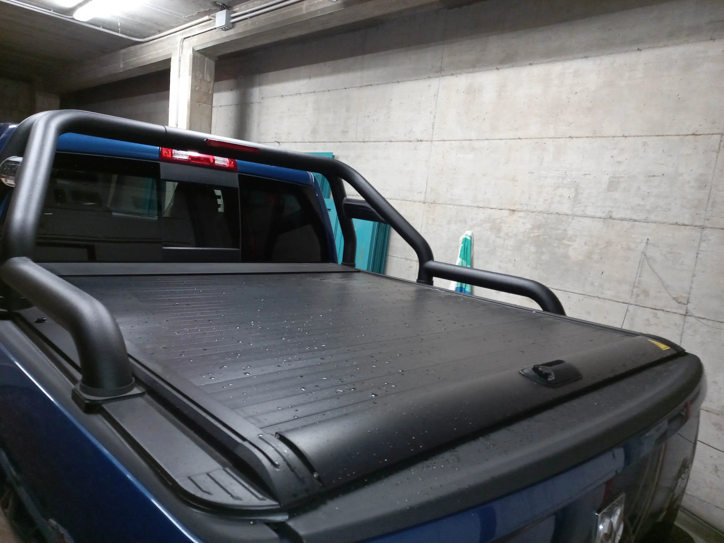 Lockable Aluminum Retractable Tonneau Cover for Ram 1500 for Hilux for Tacoma Chevrolet Silverado Pickup Trucks Compatible Range