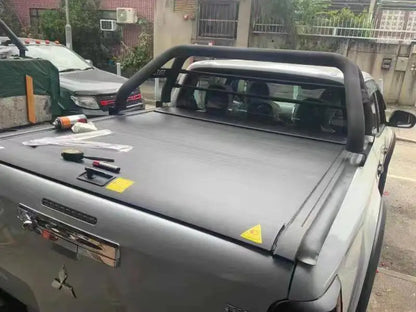 Pickup Triton Roll up Truck Bed Cover Retractable Roll Lid Hard Tonneau Cover for Toyota Hilux Gr Sport Honda Ridgeline Tacoma