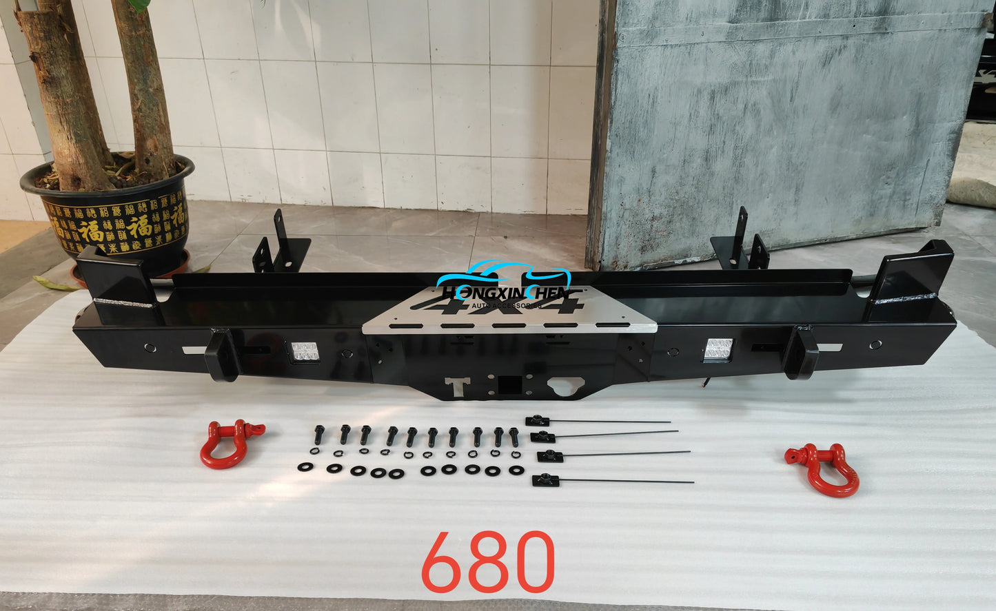 High Quality 4x4 Off-Road Rear Bumper for Isuzu Wholesale for LC300 for Land Cruiser NP300 Pickup Navara
